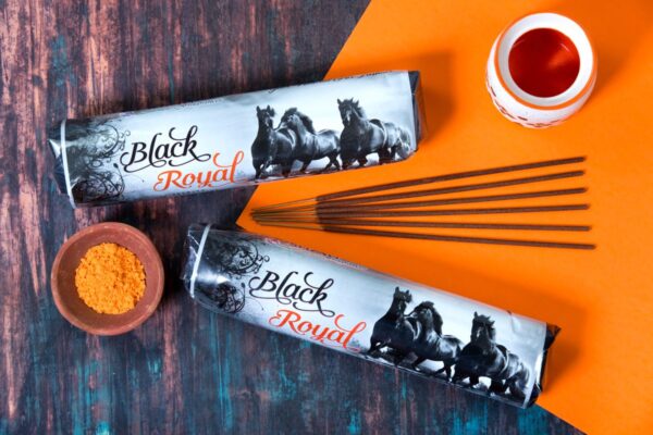 Black Royal 250 gram Roll Pack