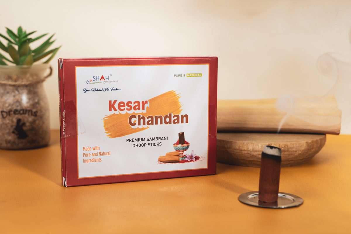 Kesar Chandan Sambrani Dhoop Stick 50 Gms - Image 1