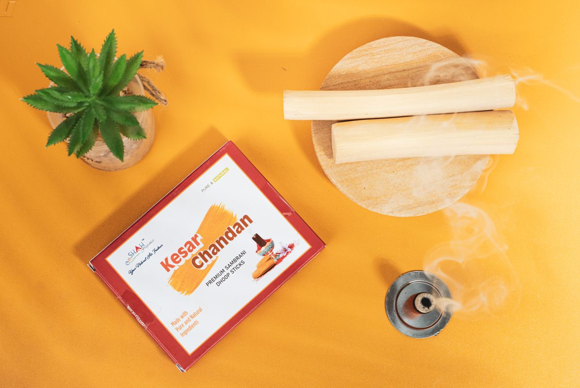 Kesar Chandan Sambrani Dhoop Stick 50 Gms - Image 2