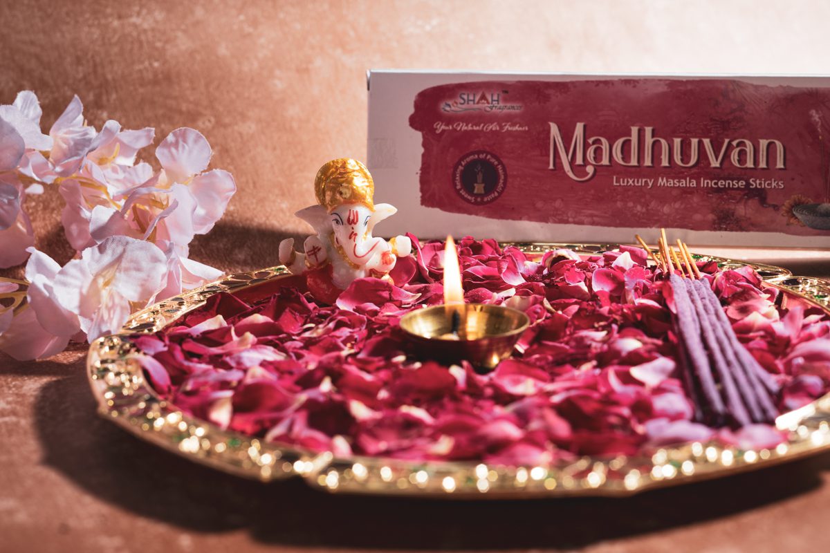 Madhuvan Flora  Premium Masala Incense Sticks 50 Grams Box - Image 2
