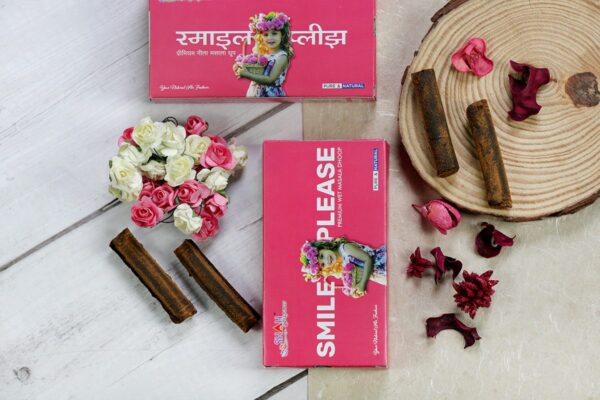 Smile Please Premium Gila Dhoop Box 10 Sticks