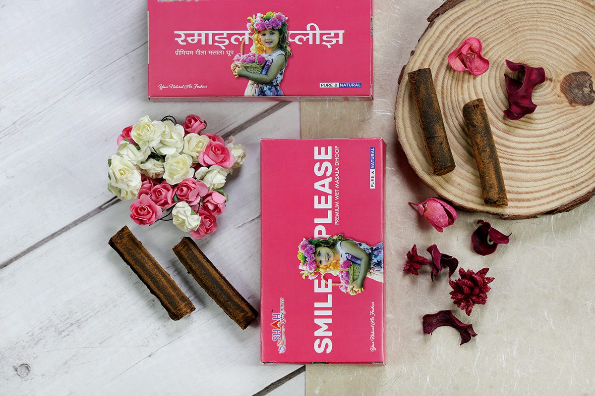 Smile Please Premium Gila Dhoop Box 10 Sticks - Image 1