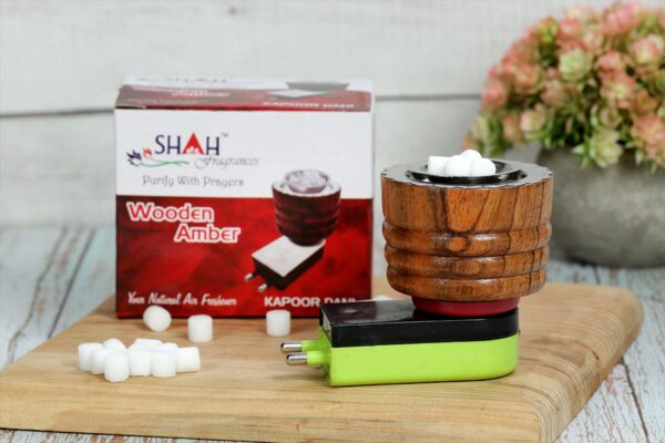 SF Wooden Amber Kapoor Dani